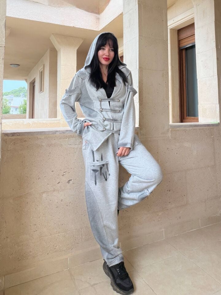 Salaş Model Tasarım Takım Gri